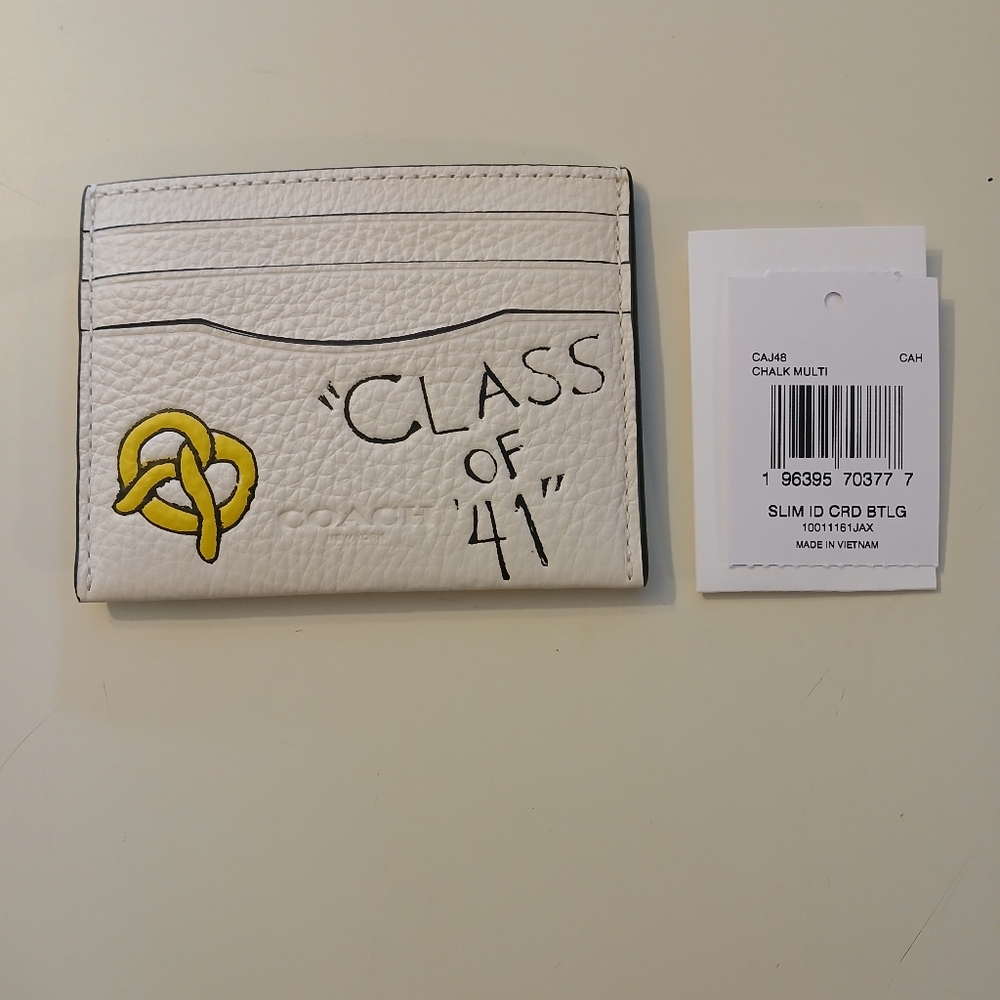 Coach NWT "Class Of 1941" Card Holder. super cute and collectable.
